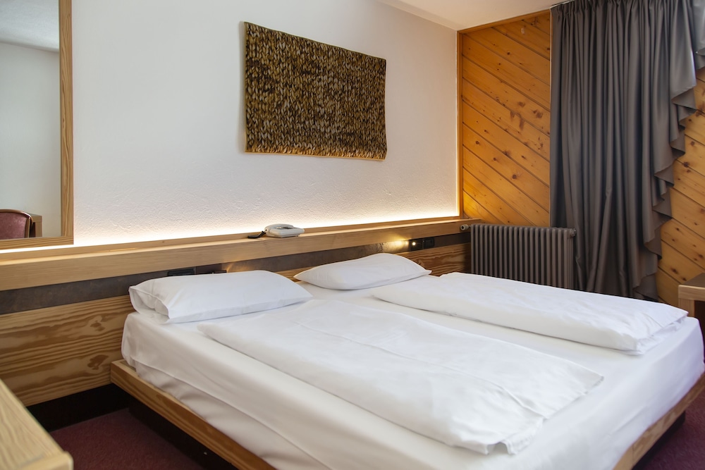 Blu Hotel Senales Zirm Cristal 17/65