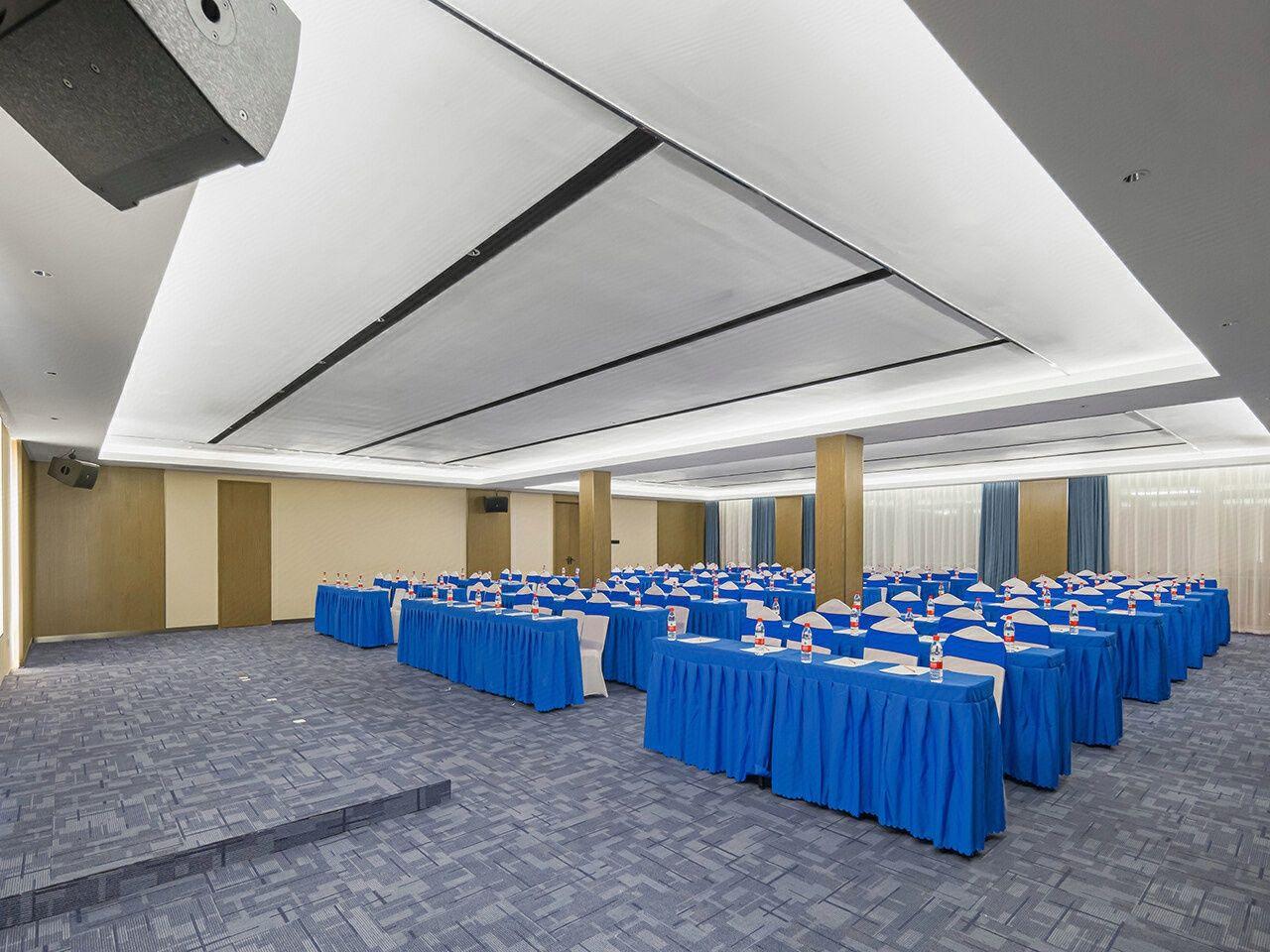 Kyriad Marvelous Hotel (Dongguan Huayang Lake University City Store) 50/52