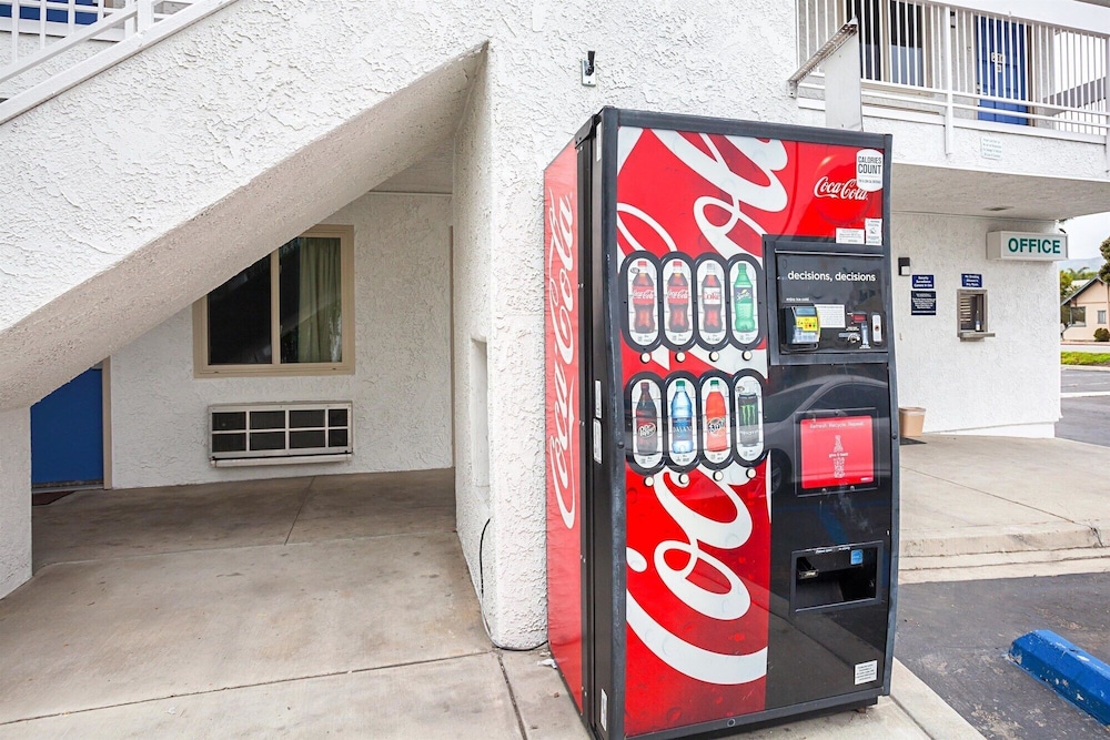 Motel6 Ventura, CA - Downtown 24/33