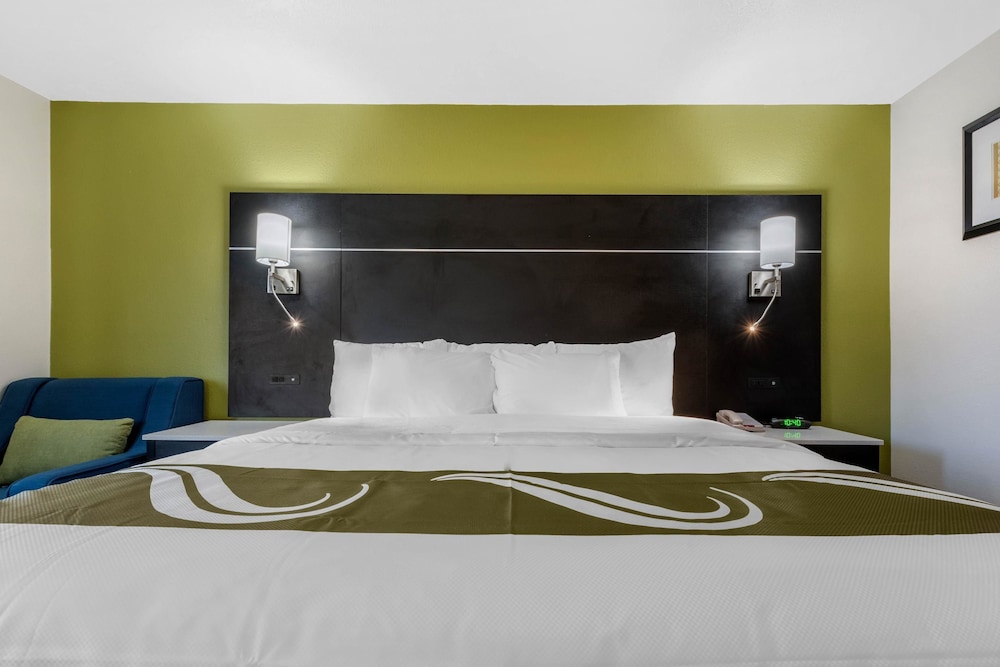 Quality Inn Coraopolis - Pittsburgh Airport 6/32