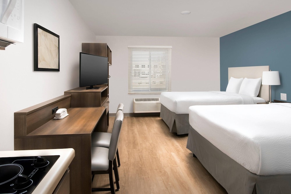 WoodSpring Suites Chicago Tinley Park 27/39