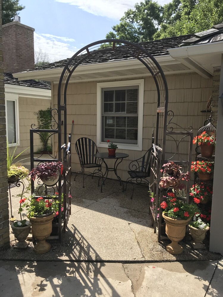 1810 Emerson House Bed & Breakfast-Adults Only 17/19