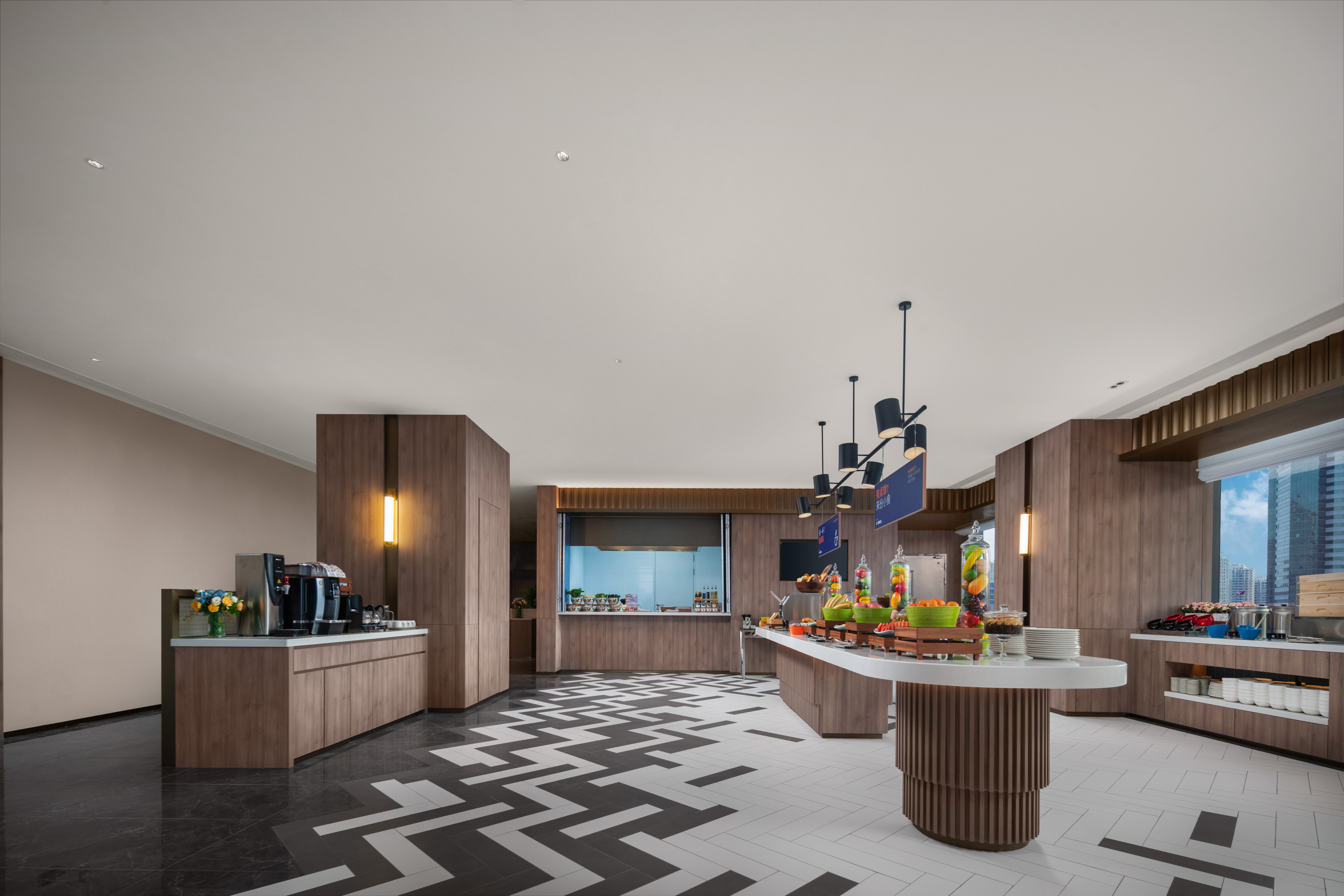 Holiday Inn Express Shenzhen Futian Center 12/63
