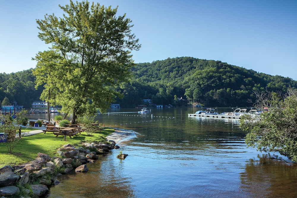 Club Wyndham Resort at Fairfield Mountains 44/50