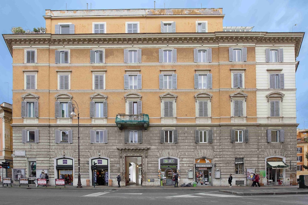 Corso Vittorio 308 2/25