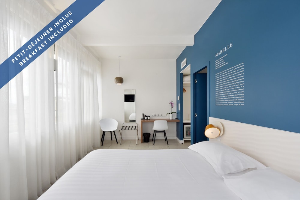 Les Voiles Hotel 20/50