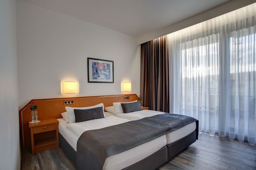 Trip Inn Hotel Esplanade 24/71