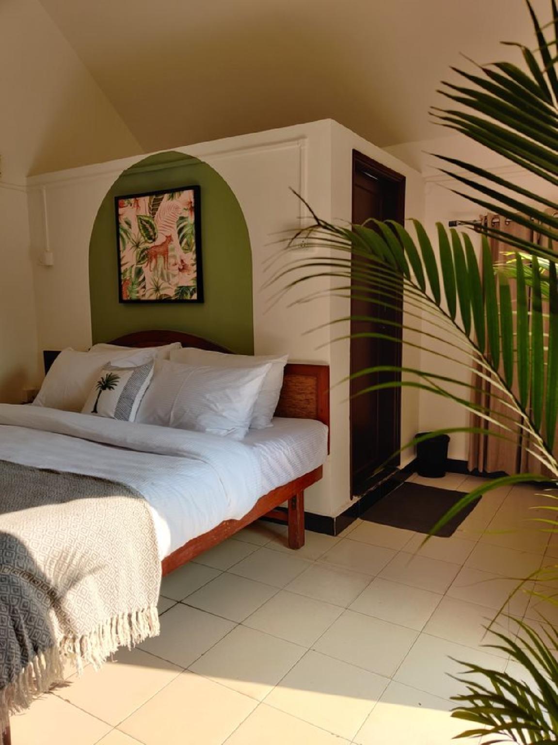 Cabana, Queen Bed، Olive Zip Calangute Mira by Embassy Group 3/3