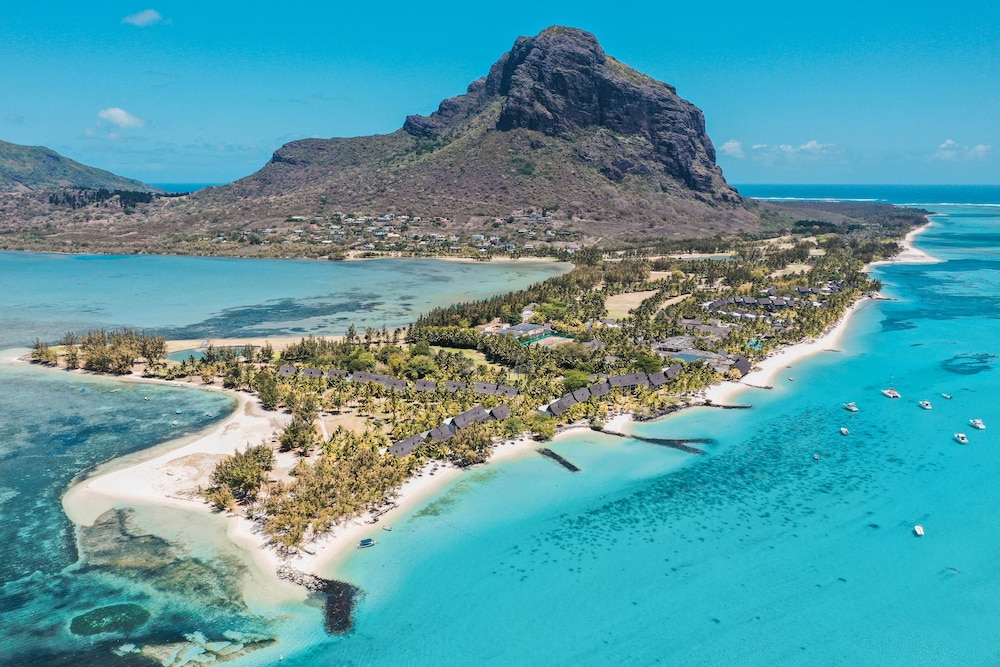 Paradis Beachcomber Golf Resort and Spa 55/65