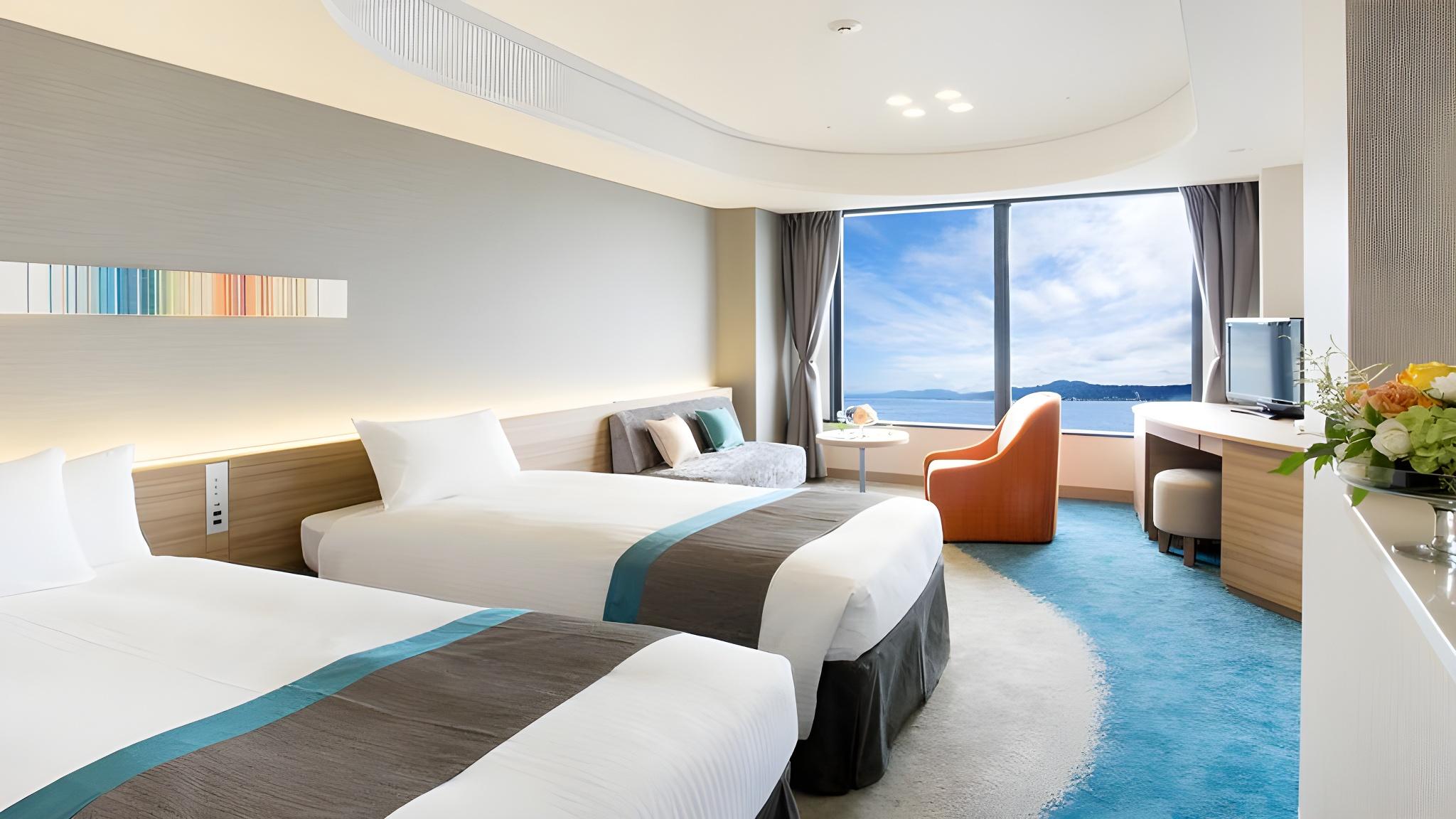 Room, Twin Beds, Lake View, Middle Floor