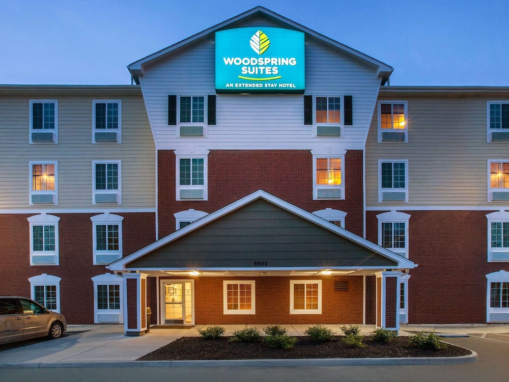 WoodSpring Suites Richmond West I-64 2/34