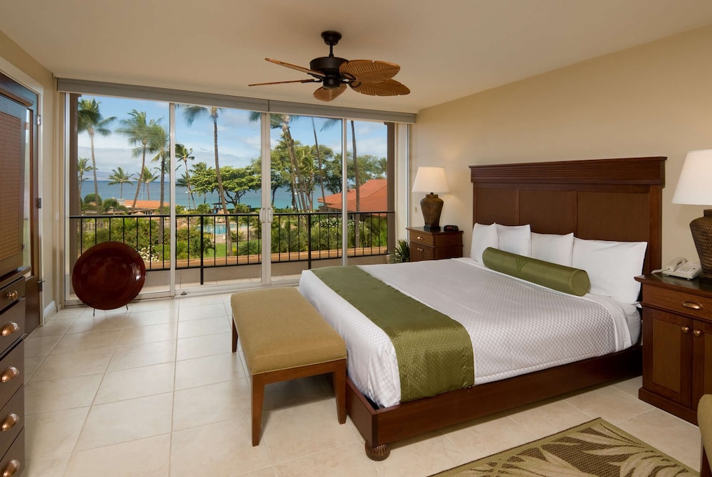 1 BEDROOM, SUITE, KING BED, OCEAN VIEW