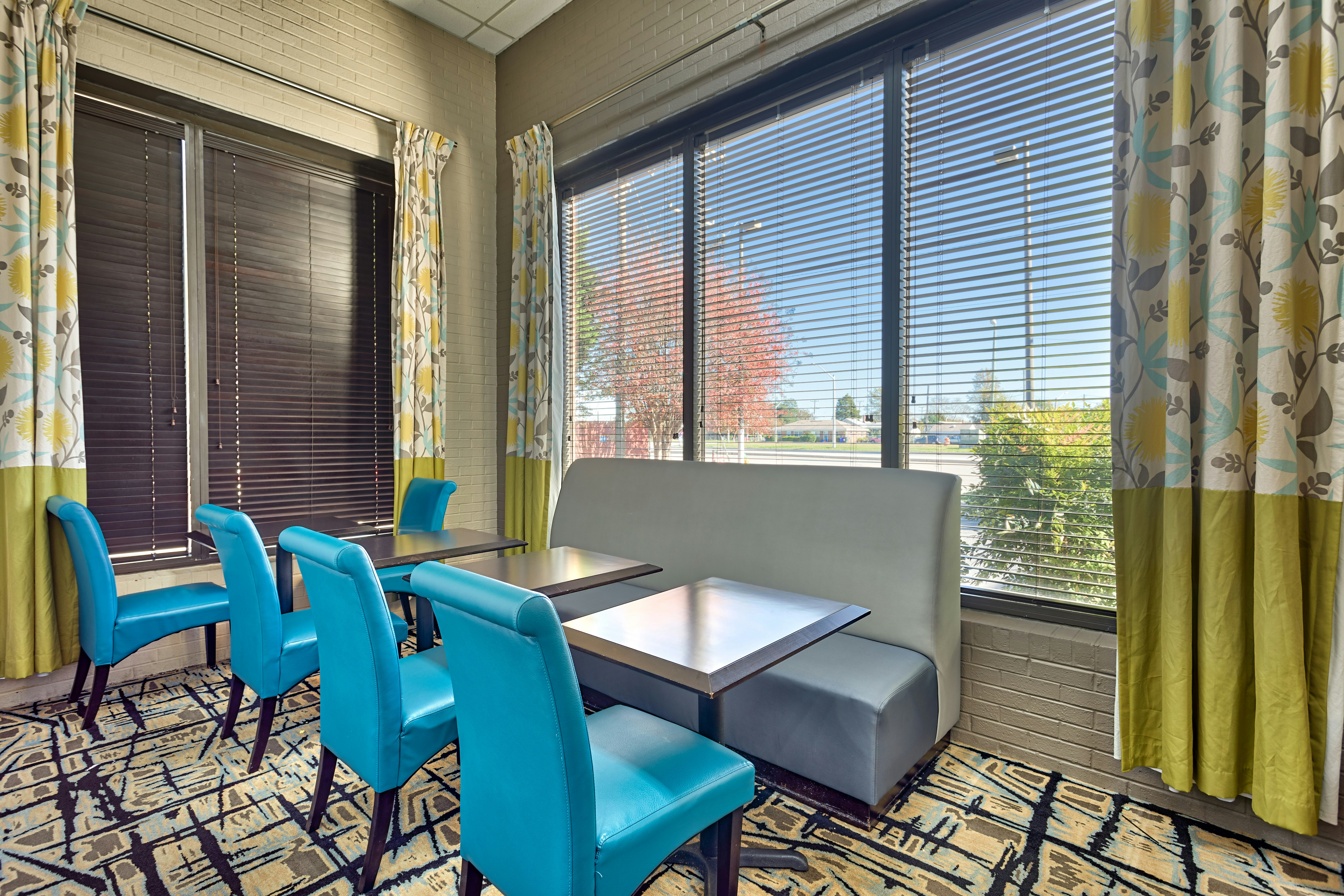 HAMPTON INN NORFOLK NAVAL BASE 36/44