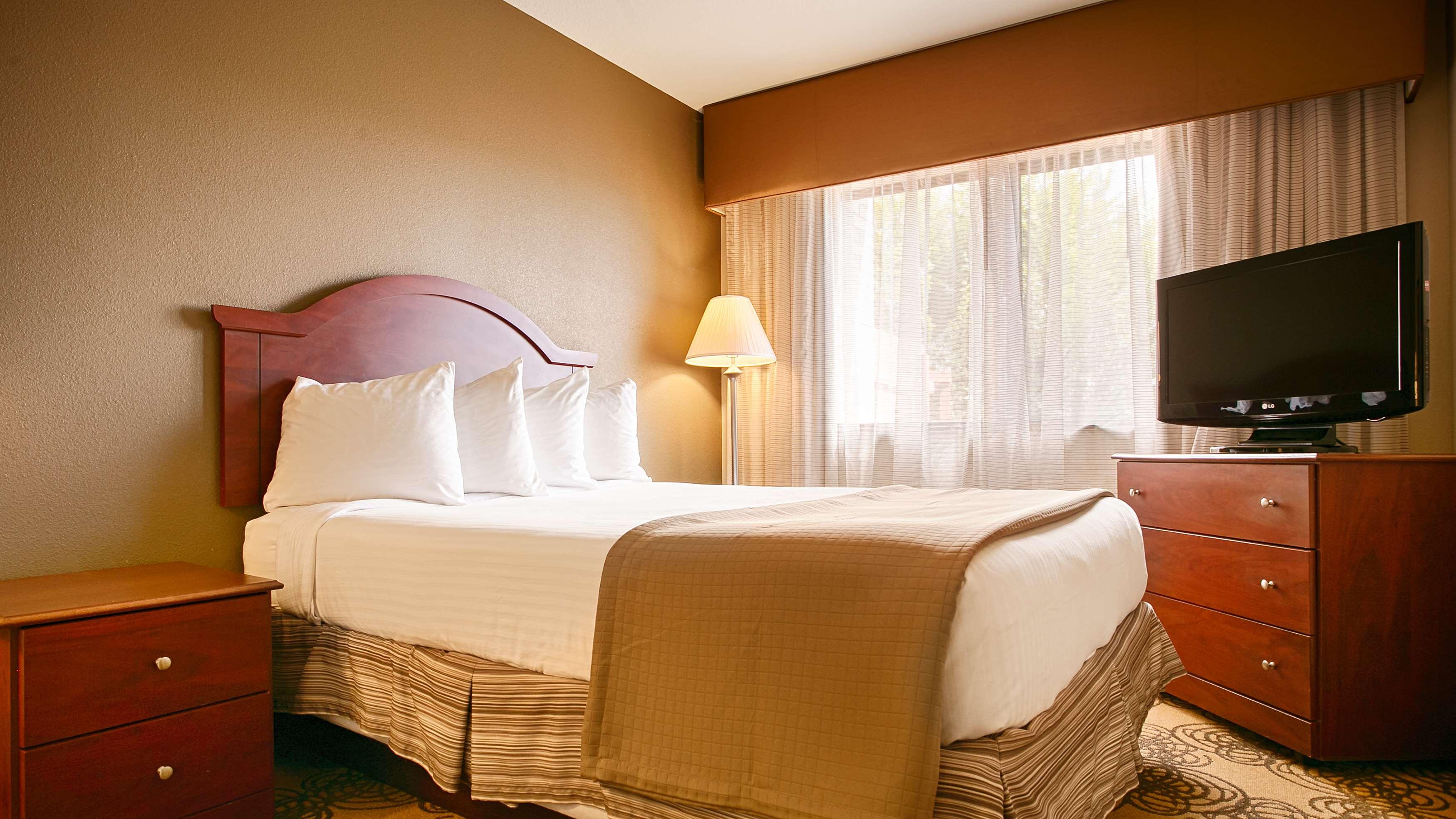 جناح بسريرين كوين، Best Western Elko Inn 2/3