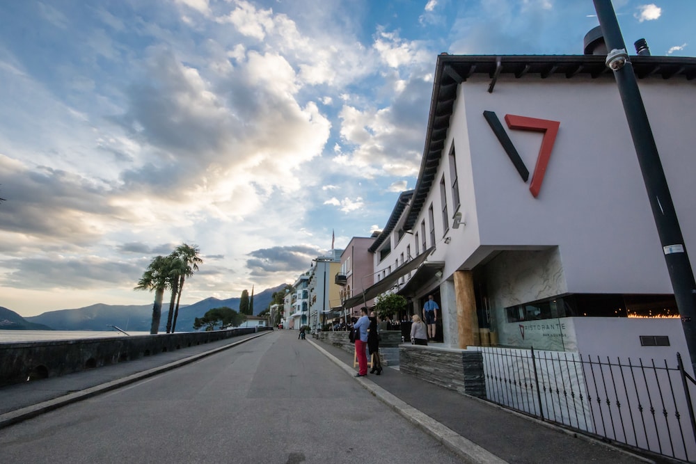 Seven Boutique Hotel 41/50