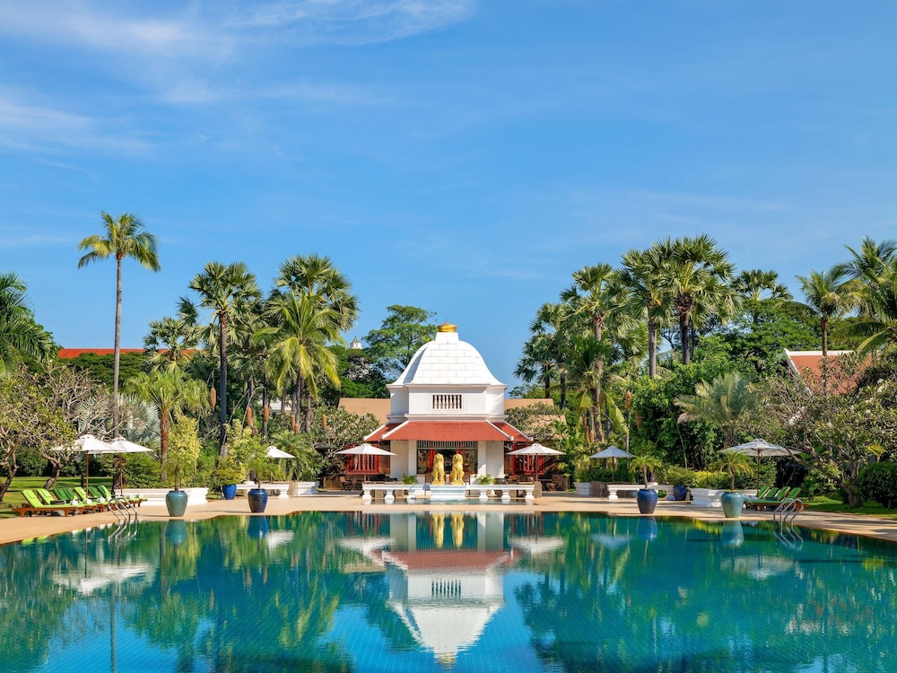Raffles Grand Hotel D Angkor Hotel 48/50