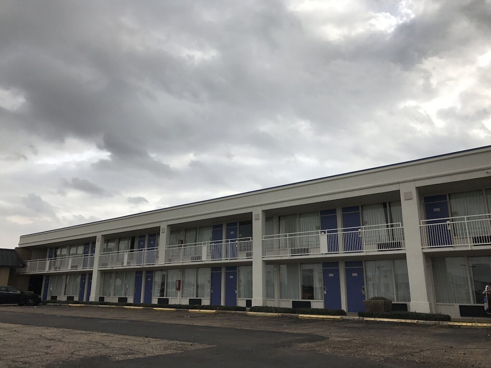 Motel6 Natchitoches, LA 4/55