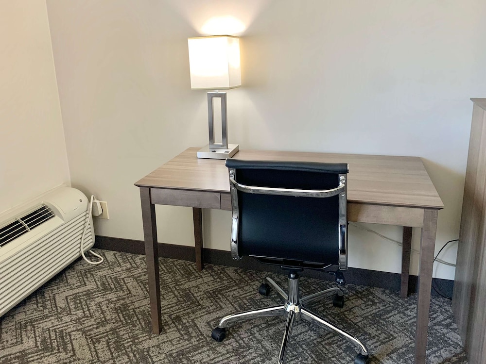 Best Western Plus Great Northern Inn 42/47