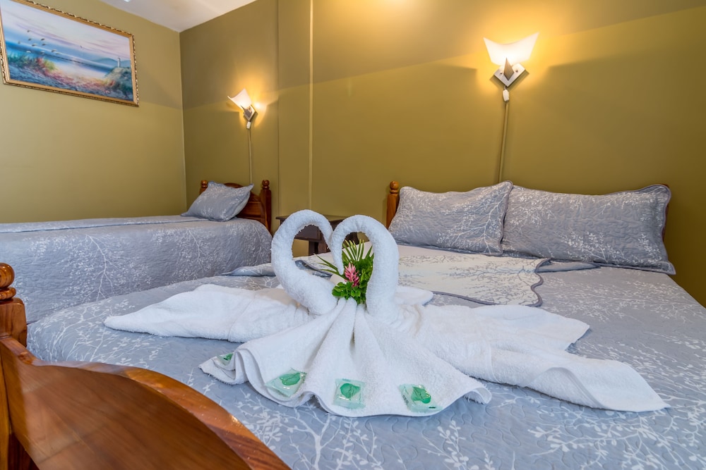 LE PRISS HOTEL 32/63