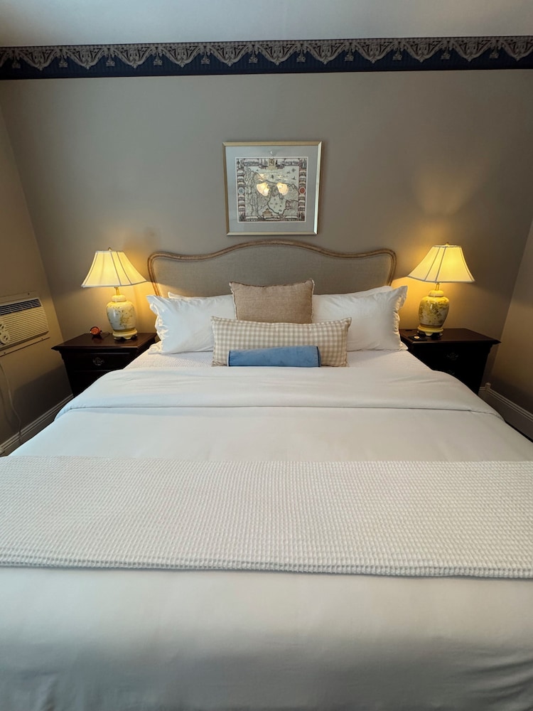 Northern, King Bed