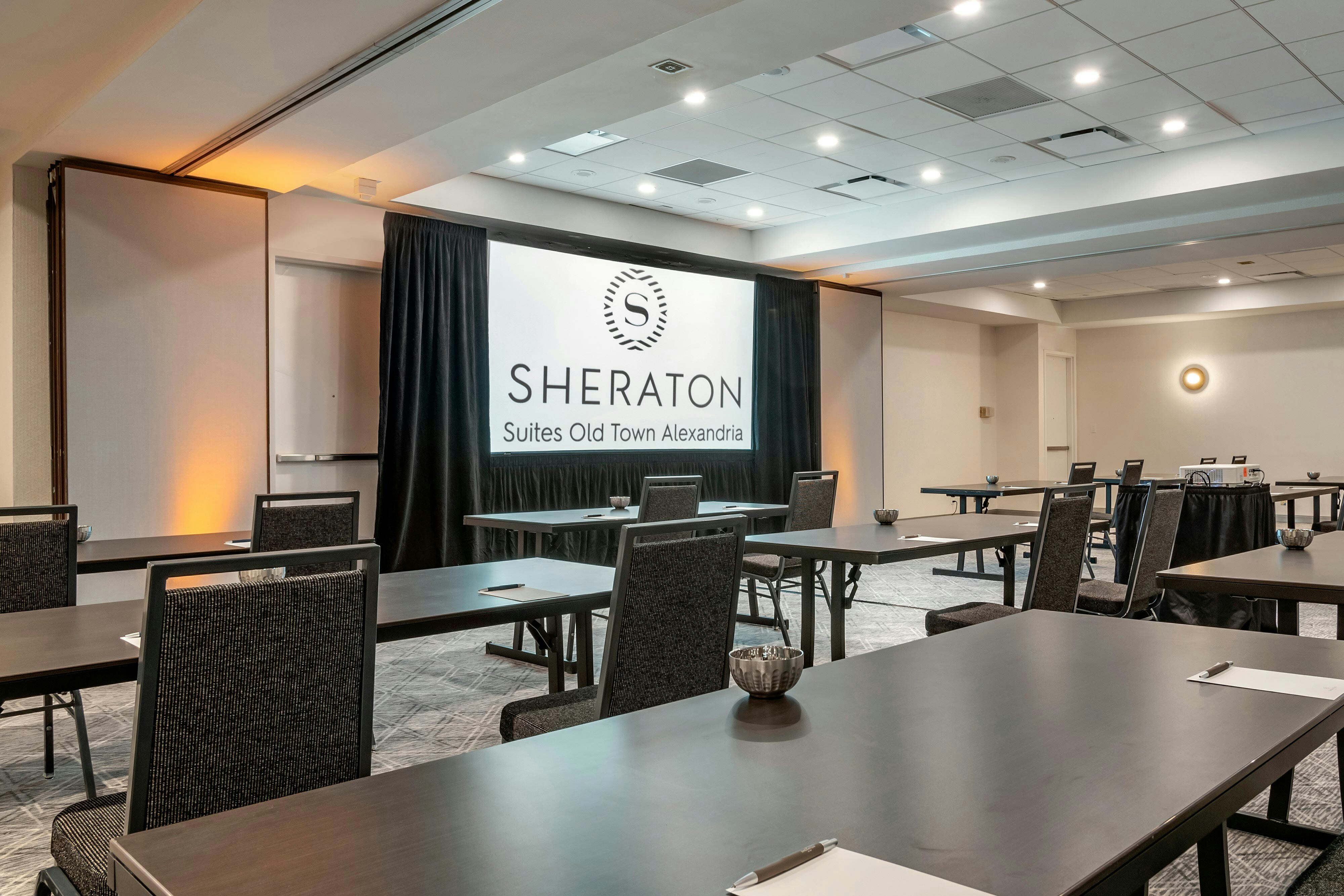 Sheraton Suites Old Town Alexandria 20/25