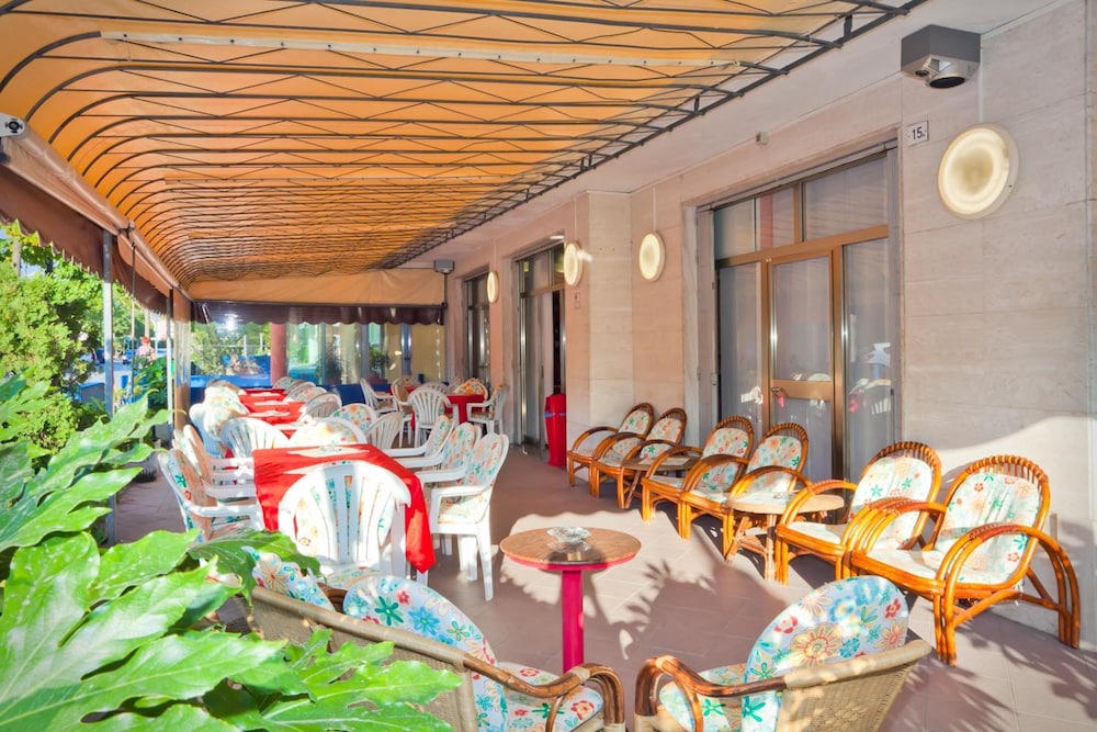 Hotel Catto Suisse 20/36