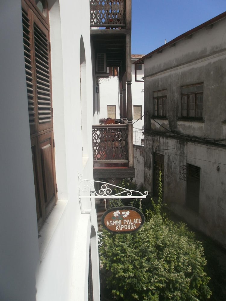 Asmini Palace Hotel 42/46