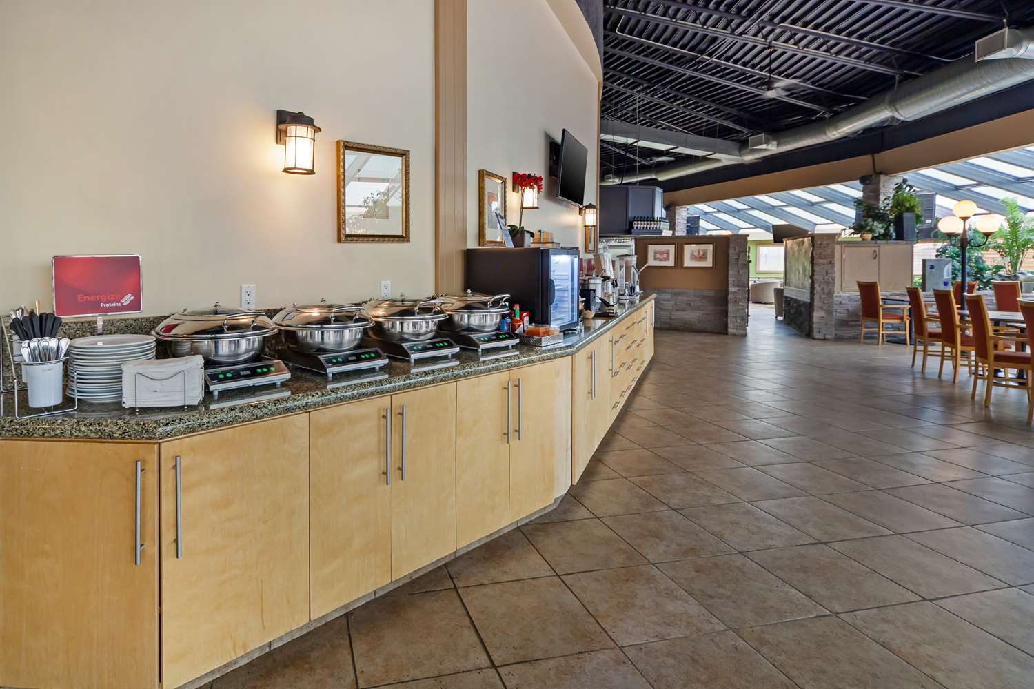 Best Western Plus Mirage Hotel and Resort 5/22