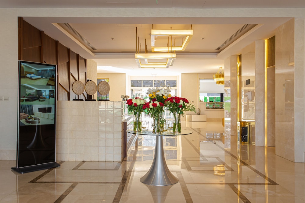 Lobby at Sarwat Park Hotel Riyadh, RIYADH