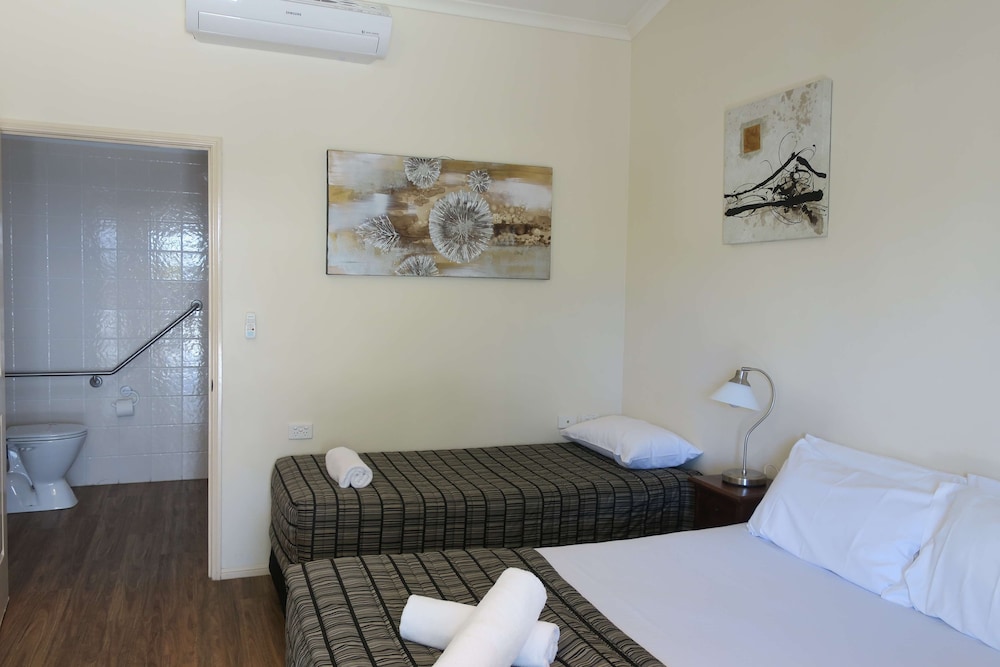 Caboolture Central Motor Inn 5/39