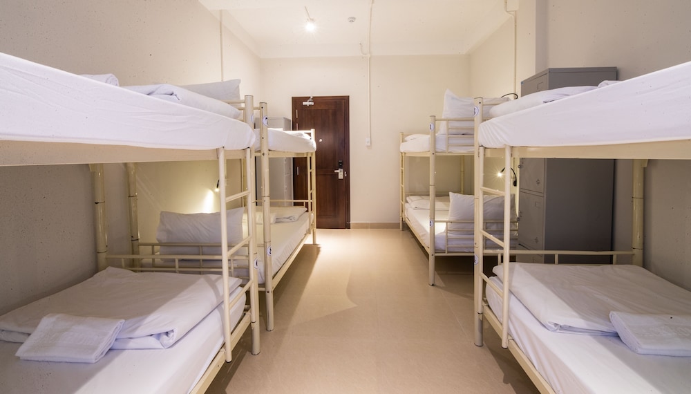 Backhome Hotel - Hostel 23/42