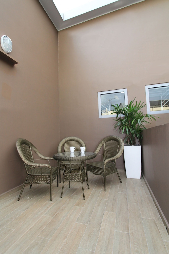 Arton Boutique Hotel 46/67