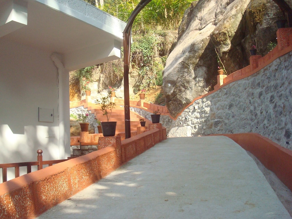 swimming pool spa