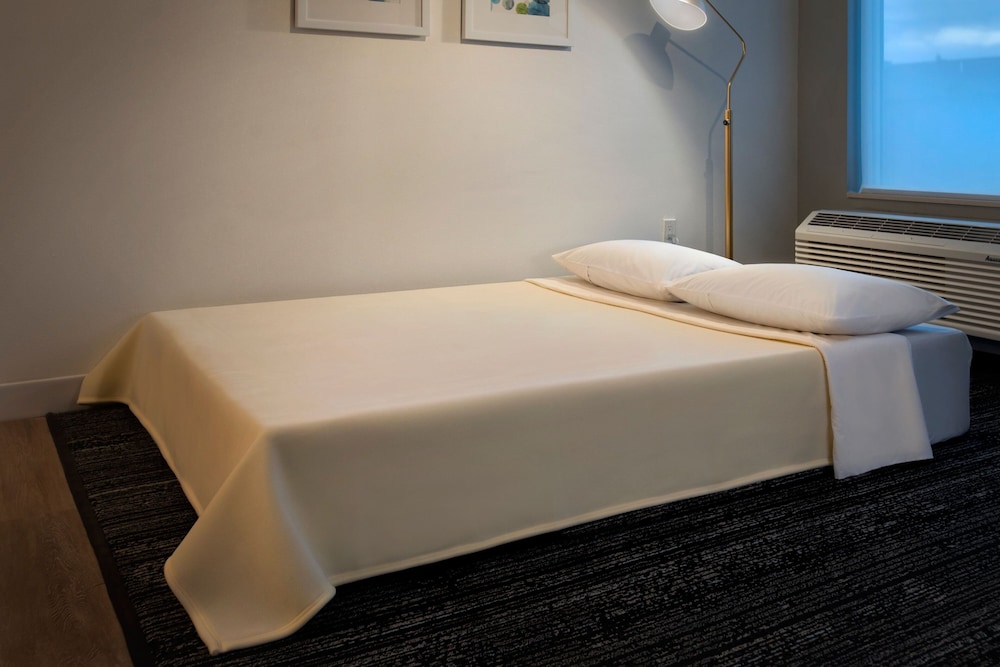 TownePlace Suites Portland Airport ME 7/30