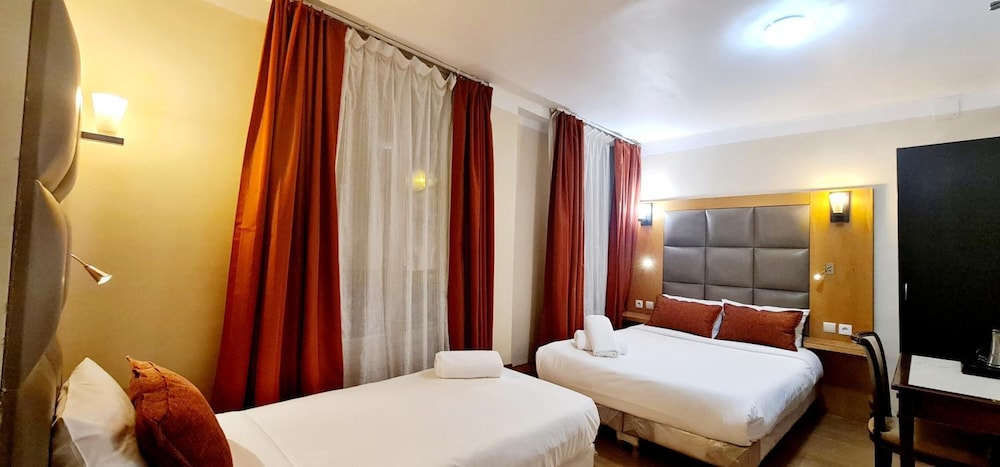 Hotel De France. 15/38