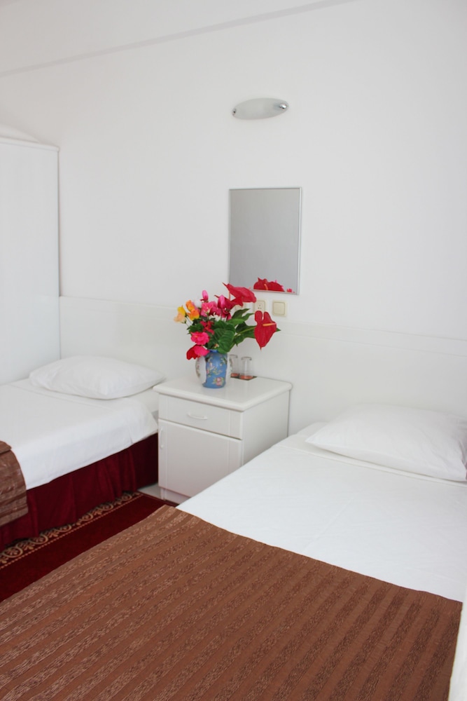 Soykan Hotel 48/62