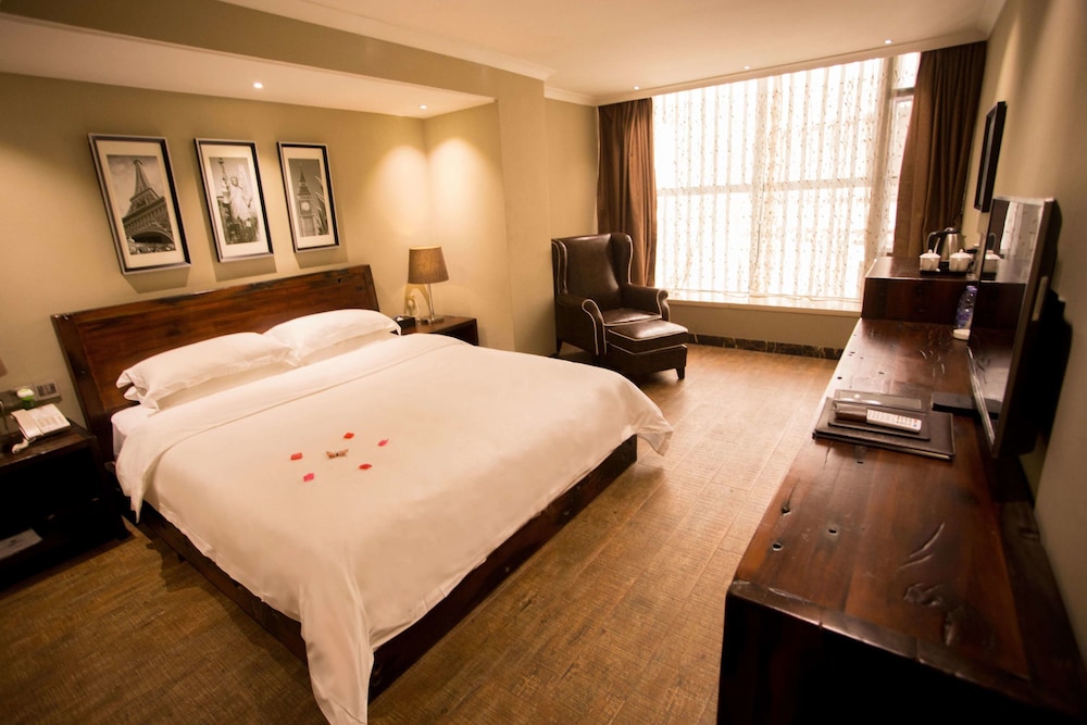 Gentury Boutique Hotel 10/31