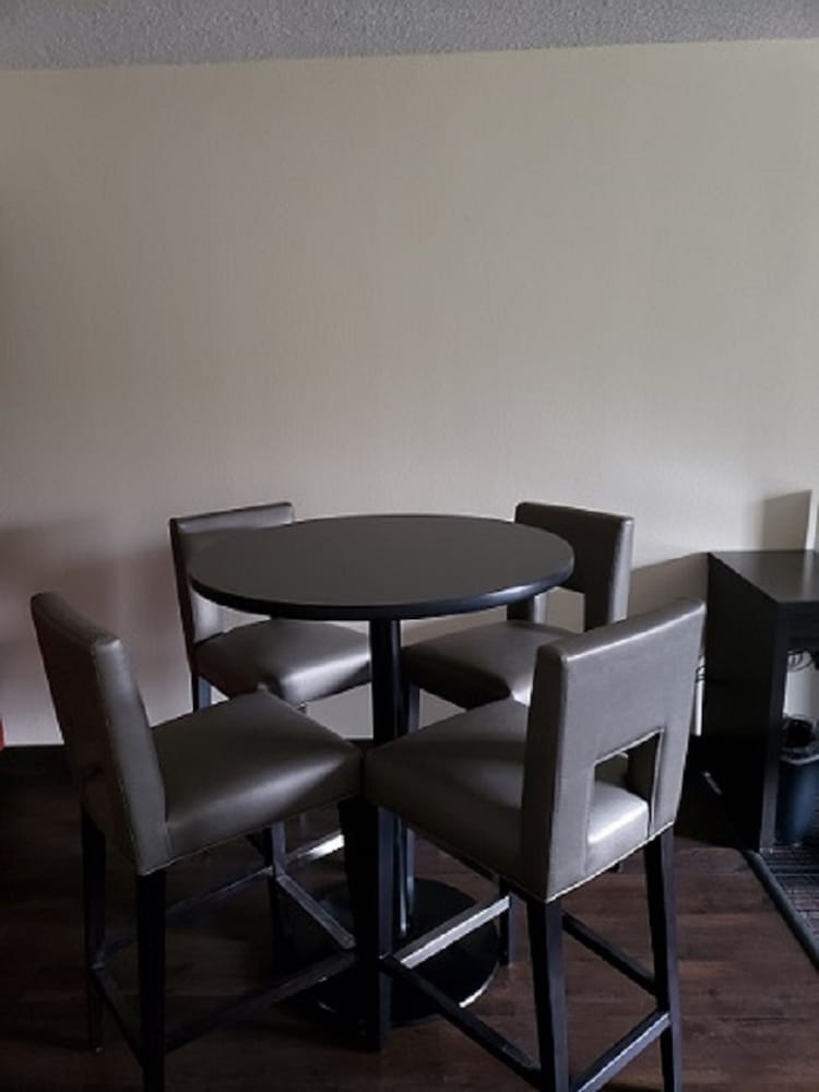 Club Hotel Nashville Inn Suites 56/67