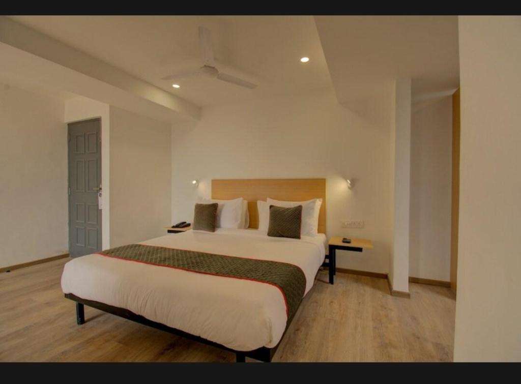 SHAGUN HOTEL 18/29