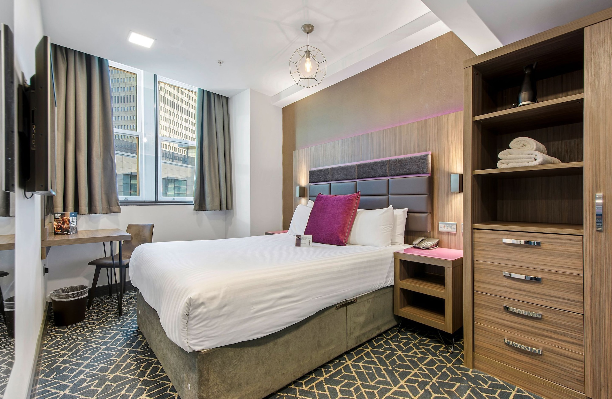 LIBERTY, SUITE