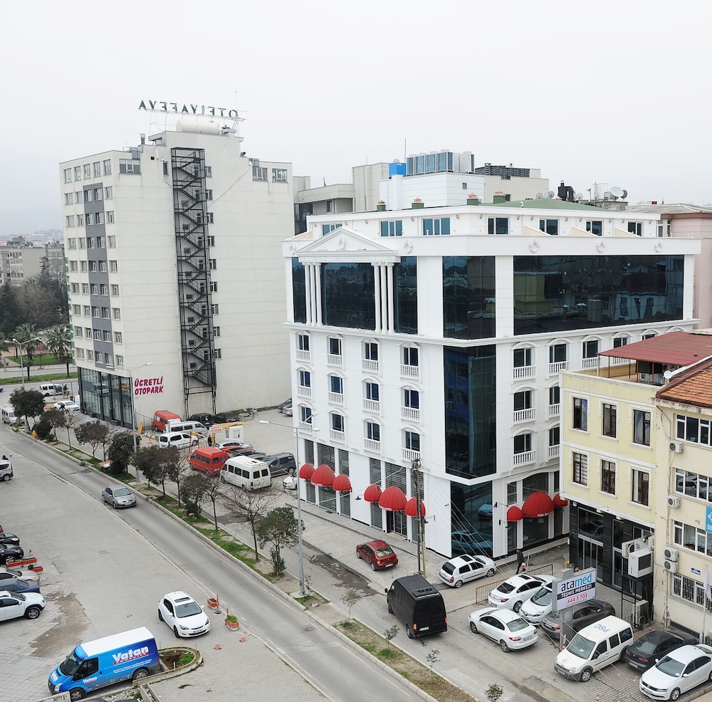 Neba Royal Hotel 3/50