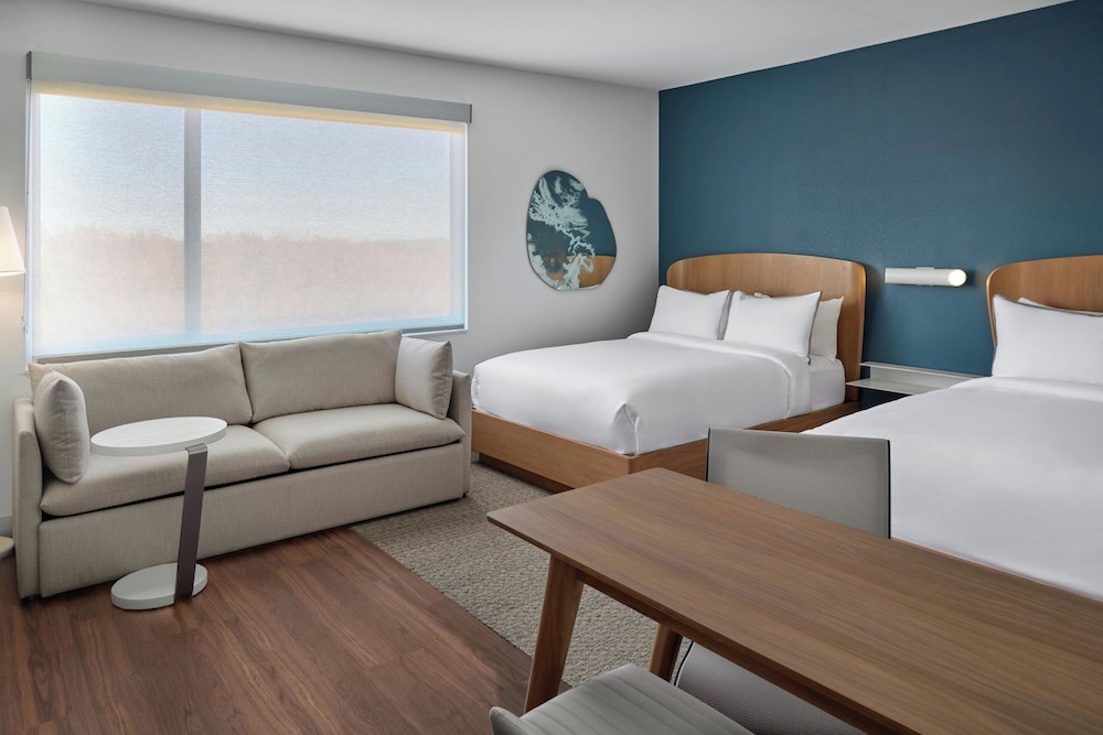Element by Marriott Branson 17/50