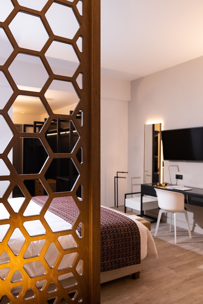 S Hotel Boutique Thessaloniki 44/54