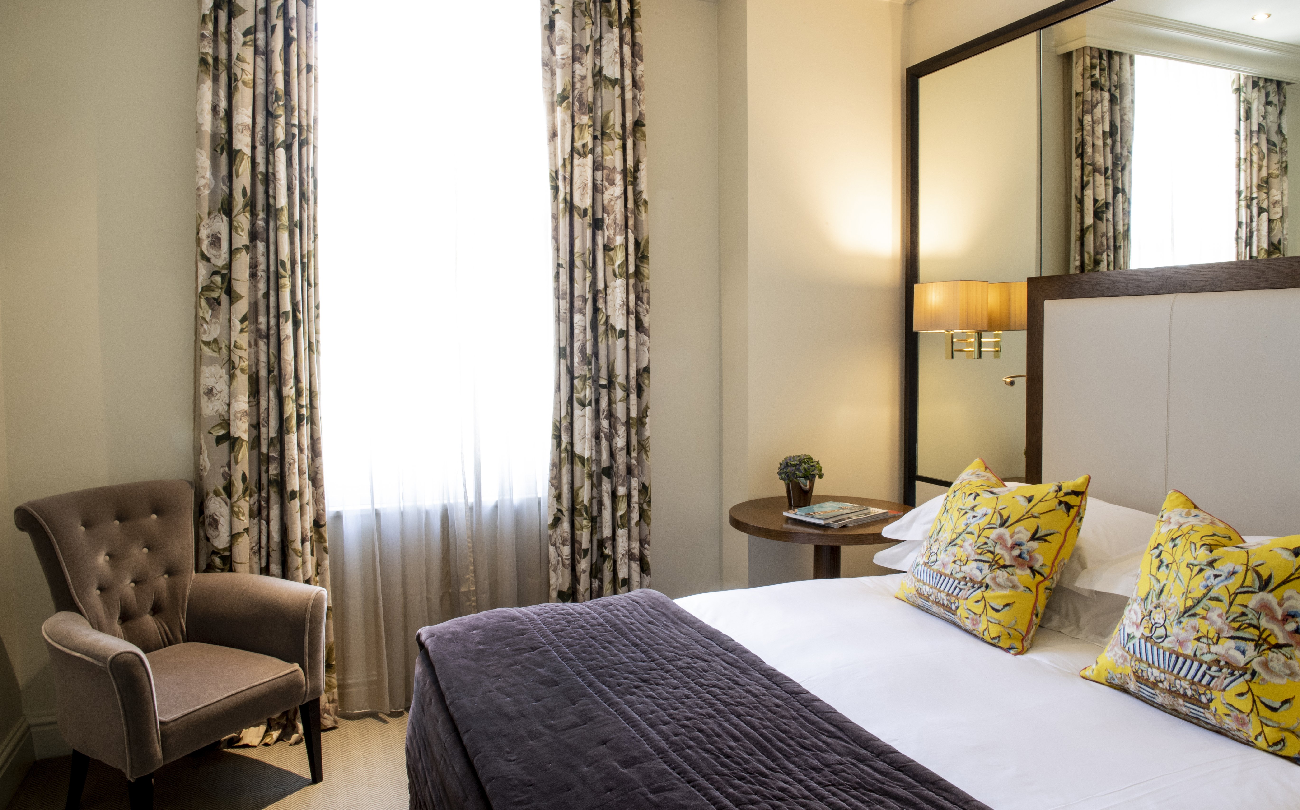 The Kensington Hotel 3/43