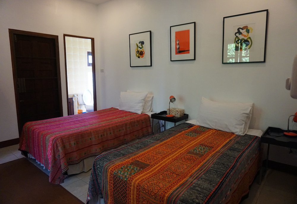 Mae Nai Gardens 10/50