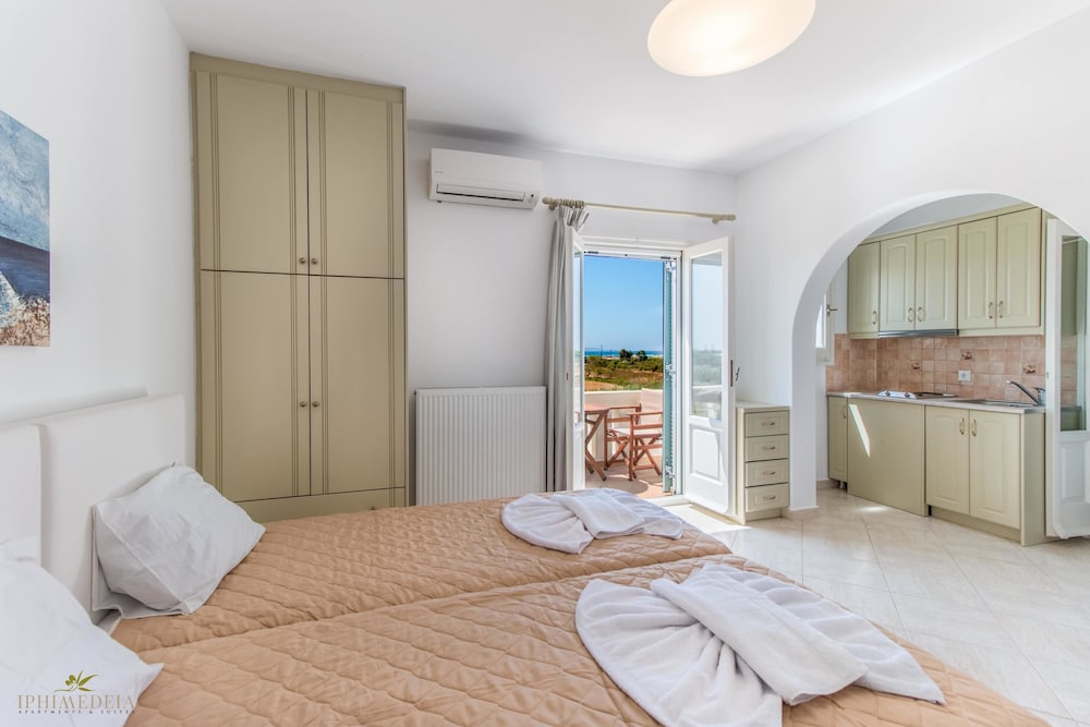 Iphimedeia Apartments Suites 31/75