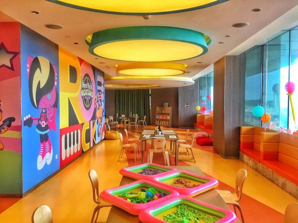 Hard Rock Hotel Shenzhen 87/94