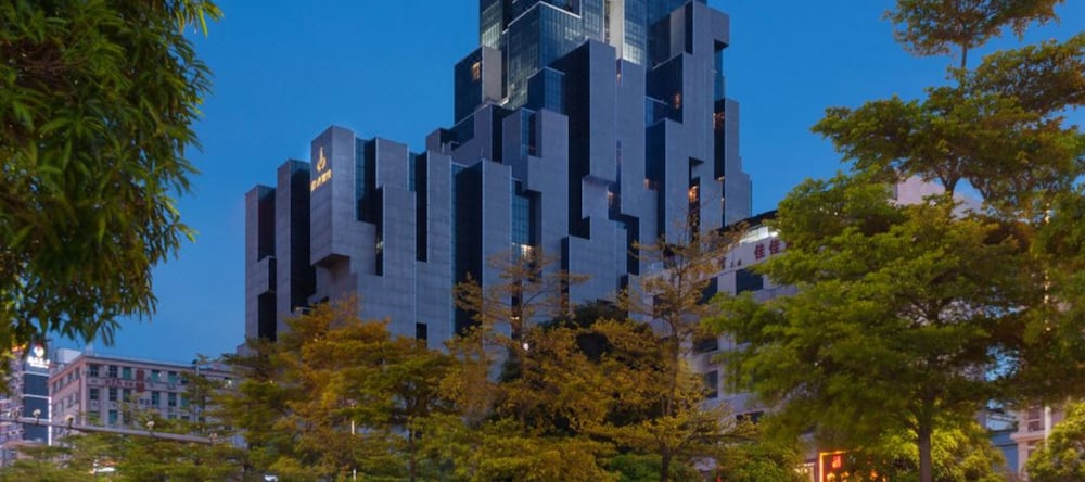 Avant-Garde Hotel 2/50