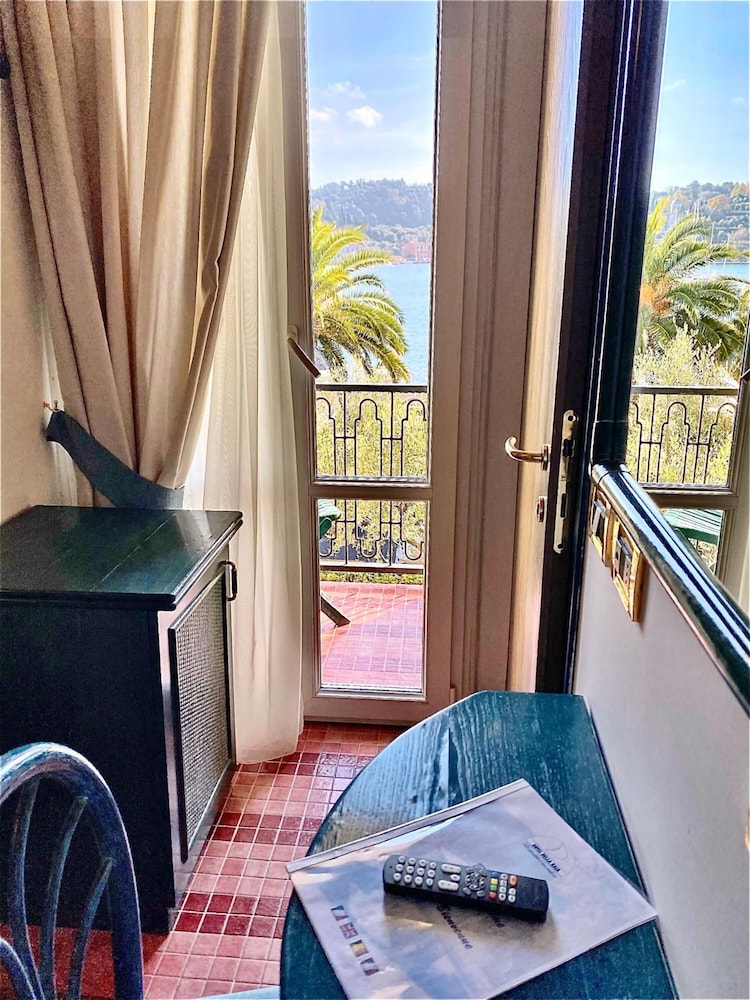 Hotel Della Baia 36/71