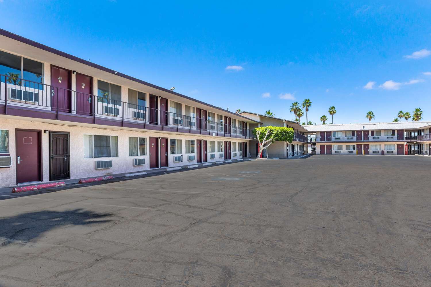 Knights Inn Yuma 23/24